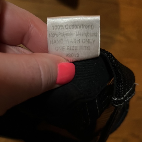 Jack Daniel's Trucker Hat Mens Adjustable Black Snapback Cap Mesh Logo Whiskey - Picture 9 of 10